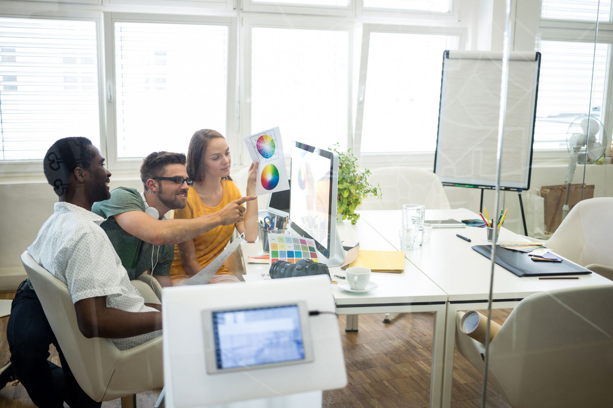 5 Common Mistakes to Avoid When Hiring UI/UX Design Services